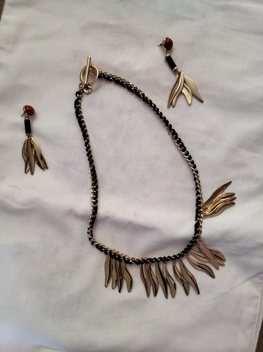 Black and Gold Earrings and Necklace Set